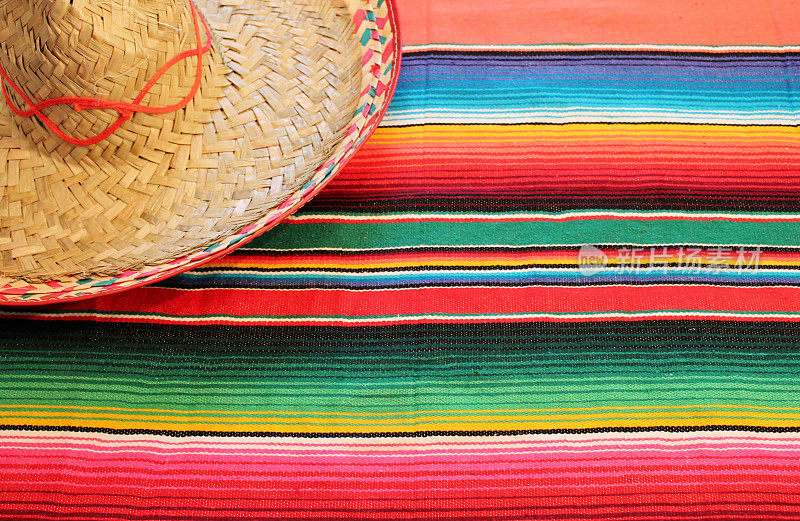 墨西哥cinco de mayo地毯雨披serape节日传统的墨西哥背景与条纹复制空间玛雅毛毯